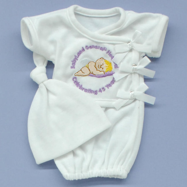 BLC Z9 Gown White 45 with Matching Hat Fits 9"